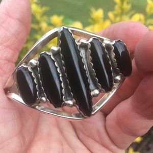 💕Navajo Keith James Black Onyx Cuff Bracelet